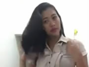 巨乳越南女孩自拍前凸後翹身材不賴
